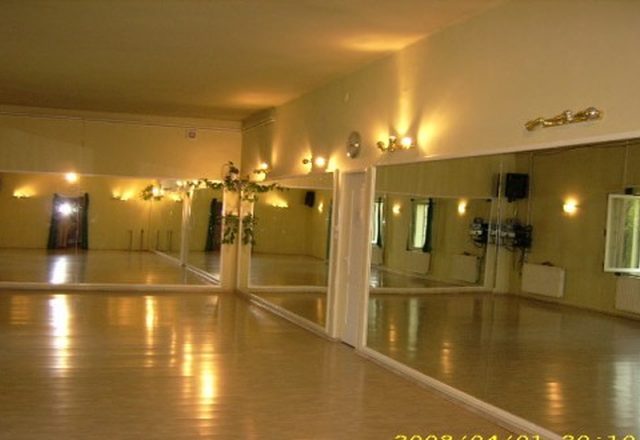 A Bio-Fit Center tükrös nagyterme Gödöllőn